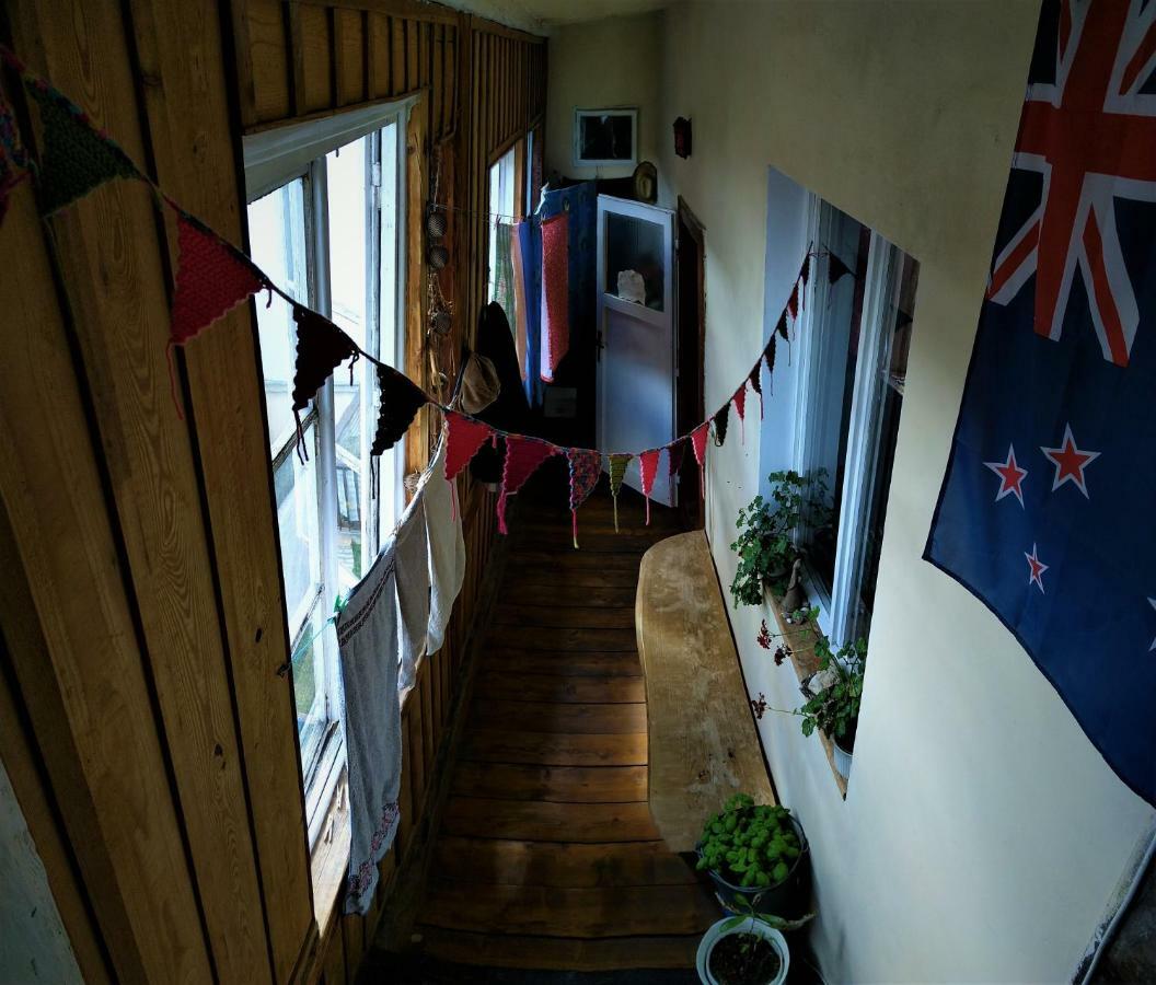 Lazy River Hostel Loket Bagian luar foto